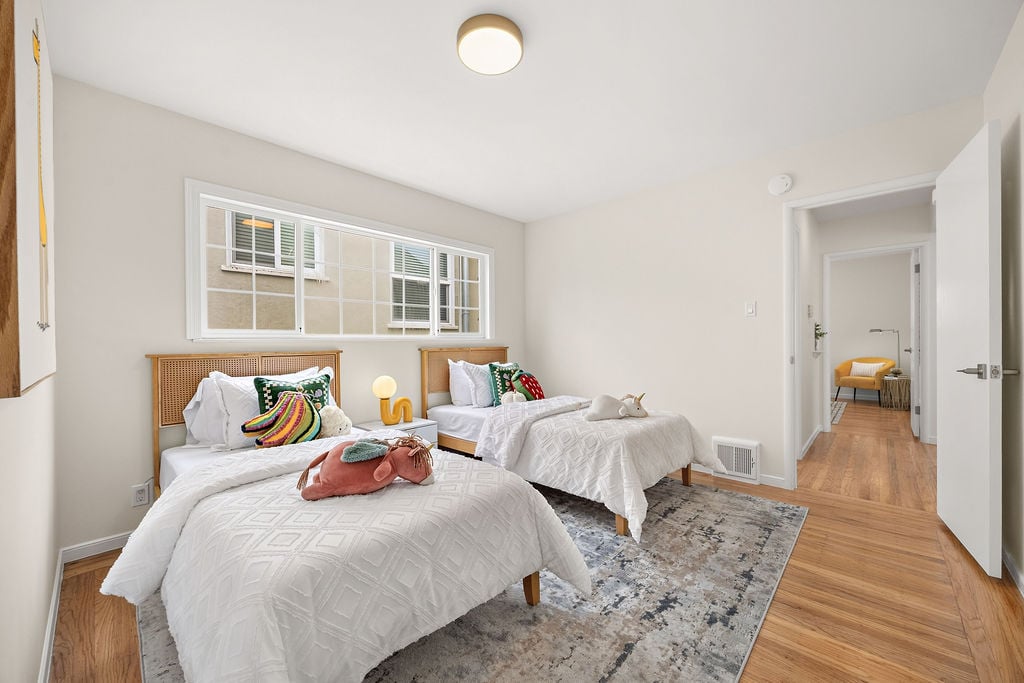71 Castleton Ave, Daly City