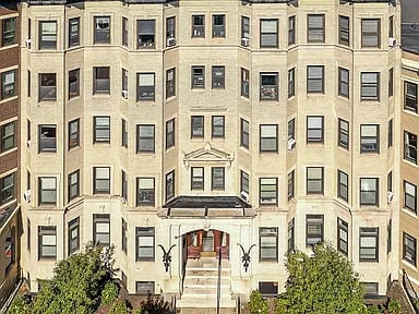 25 Peterborough St #27