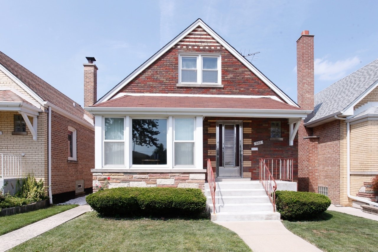 5142 S Leclaire AVE