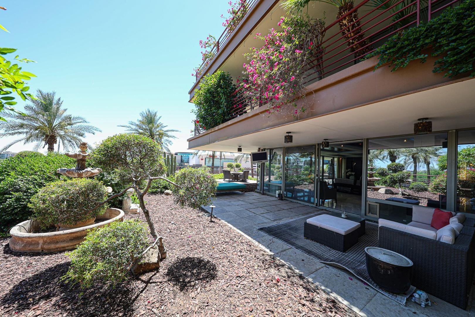 7157 E Rancho Vista Dr, #3006