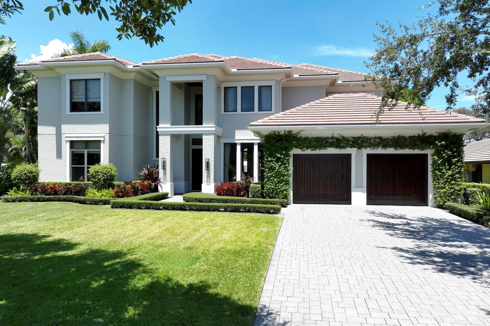1950 Portage Landing N