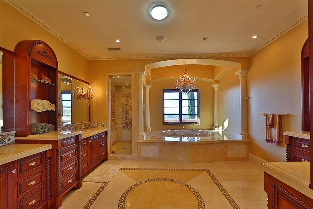 Tranquil Opulent