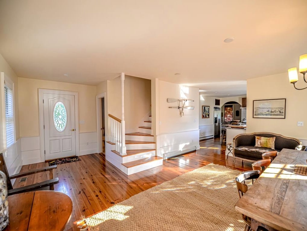 334 Main St