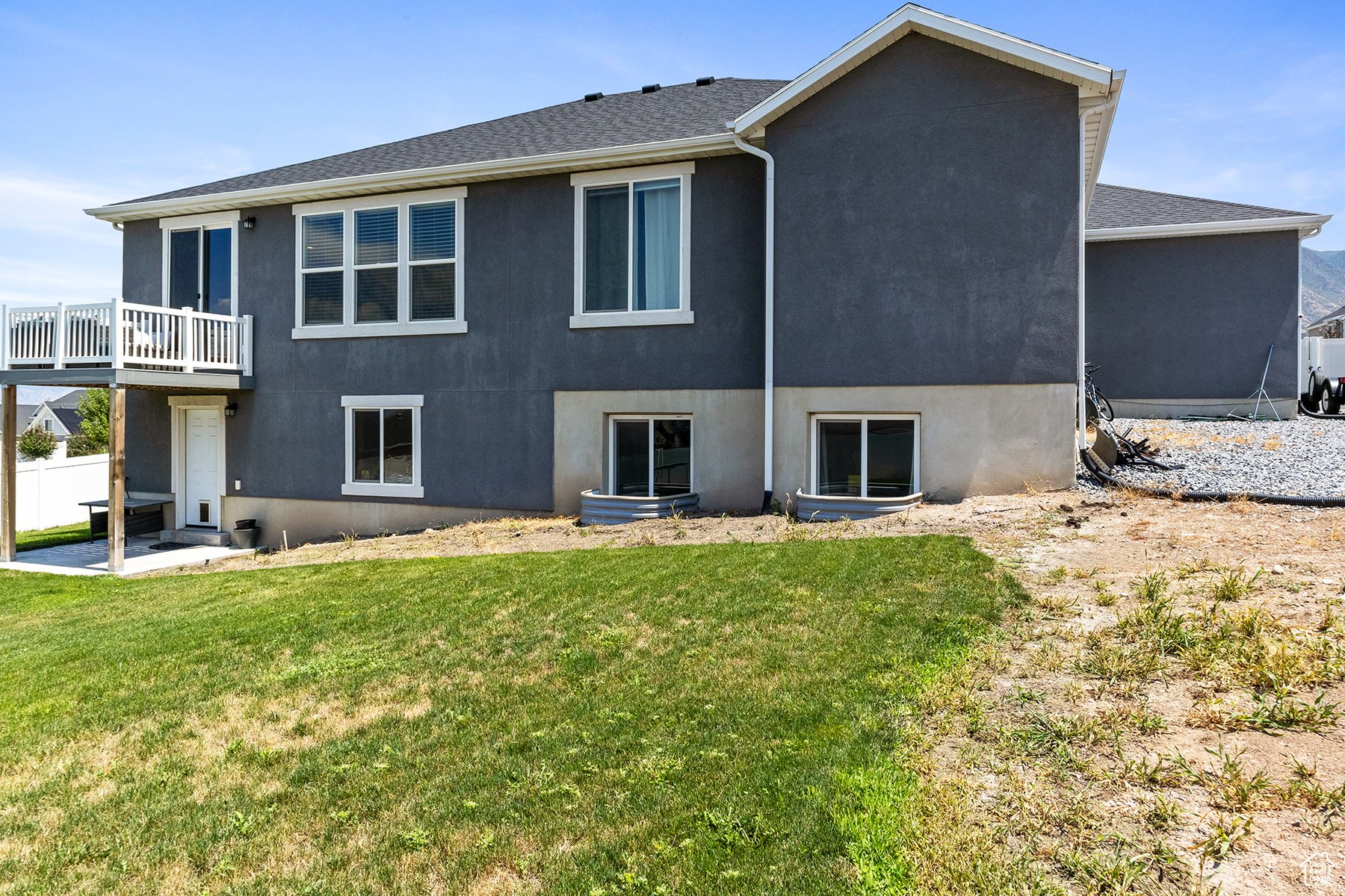 1095 N Christley Ln