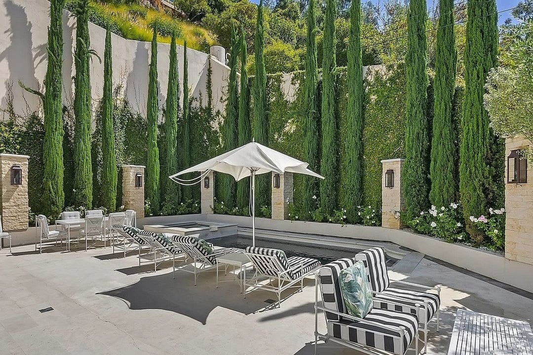 Paradise Retreat