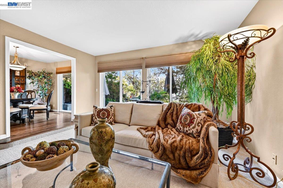 525 Silver Oak Ln