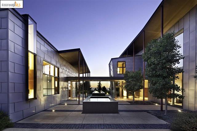 Oakland/Berkeley Hills One of a Kind Entertainer's Dream