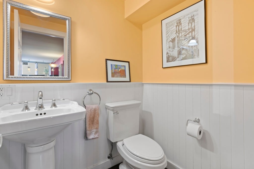 Featured Listing | 3734 N Lakewood