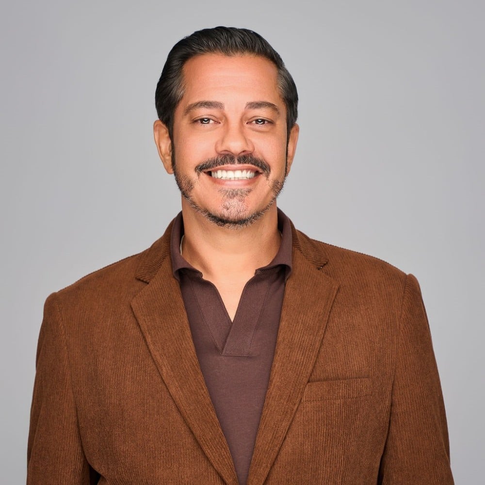 Greg Valvo Brooklyn, NY Real Estate Agent Headshot