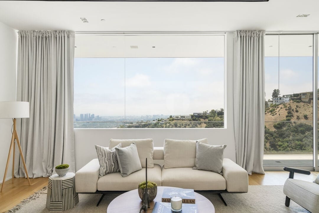 Nova Estate, Sunset Plaza Dr, 90069