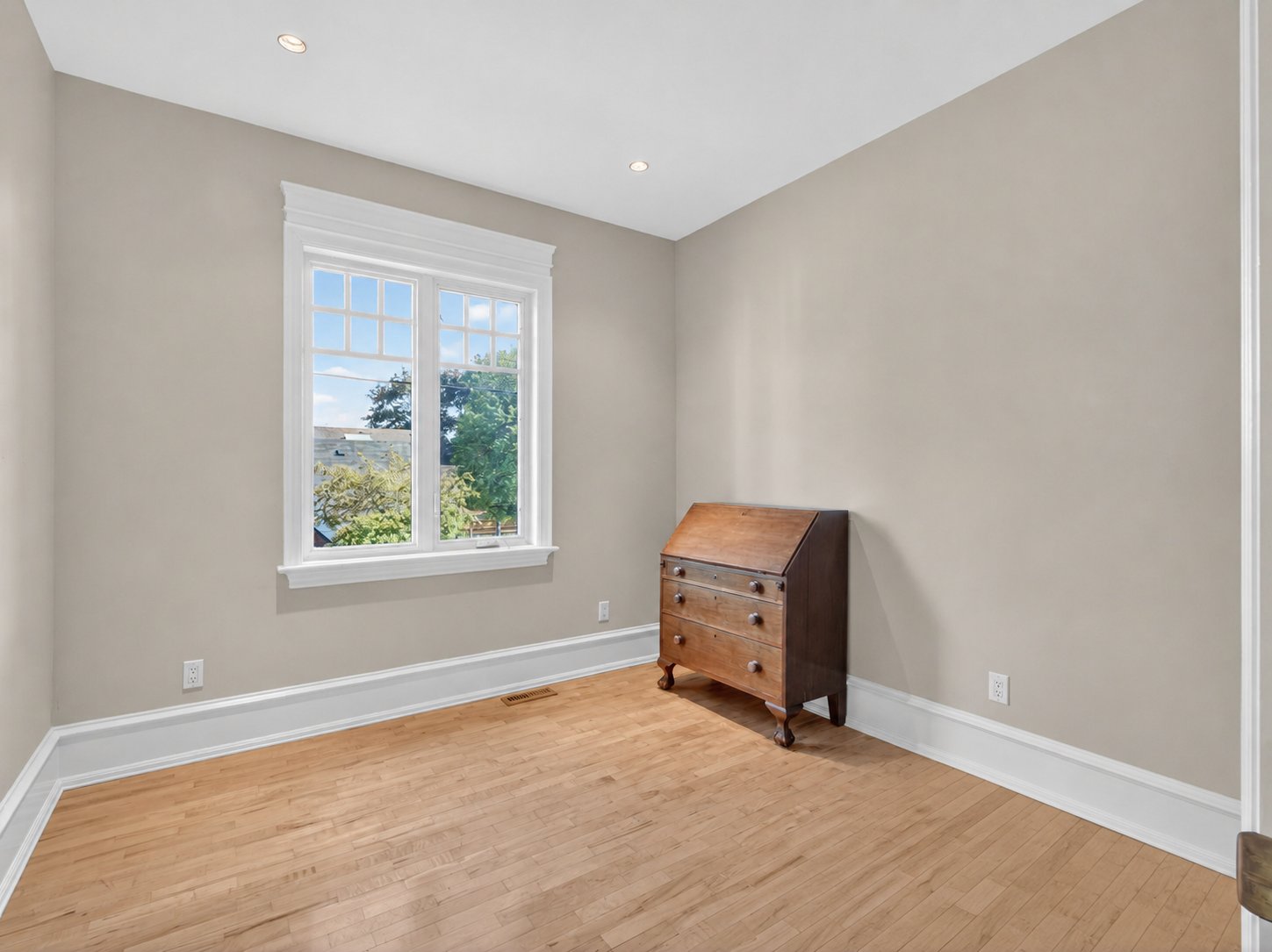 SOLD: Tranquil Urban Oasis