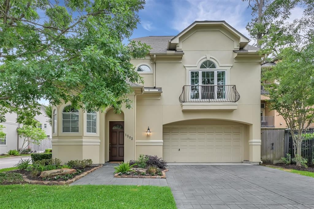 1302 S Jordan Cove