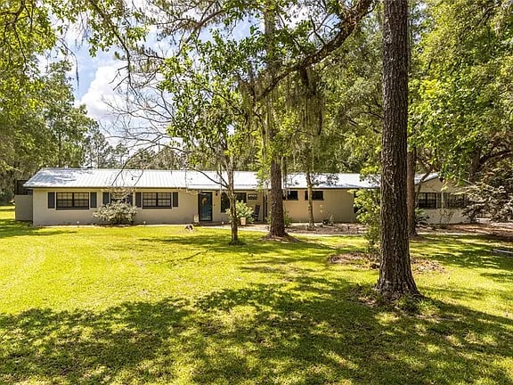 3250 NE 170th Ave