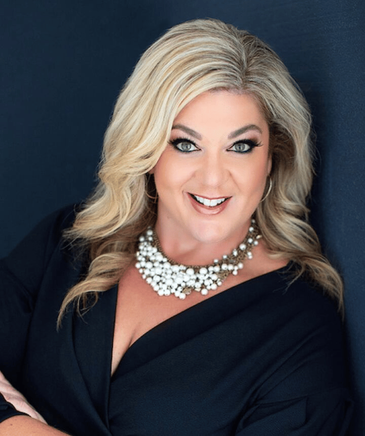 Angie Richison Apollo Beach, FL Real Estate Agent Headshot