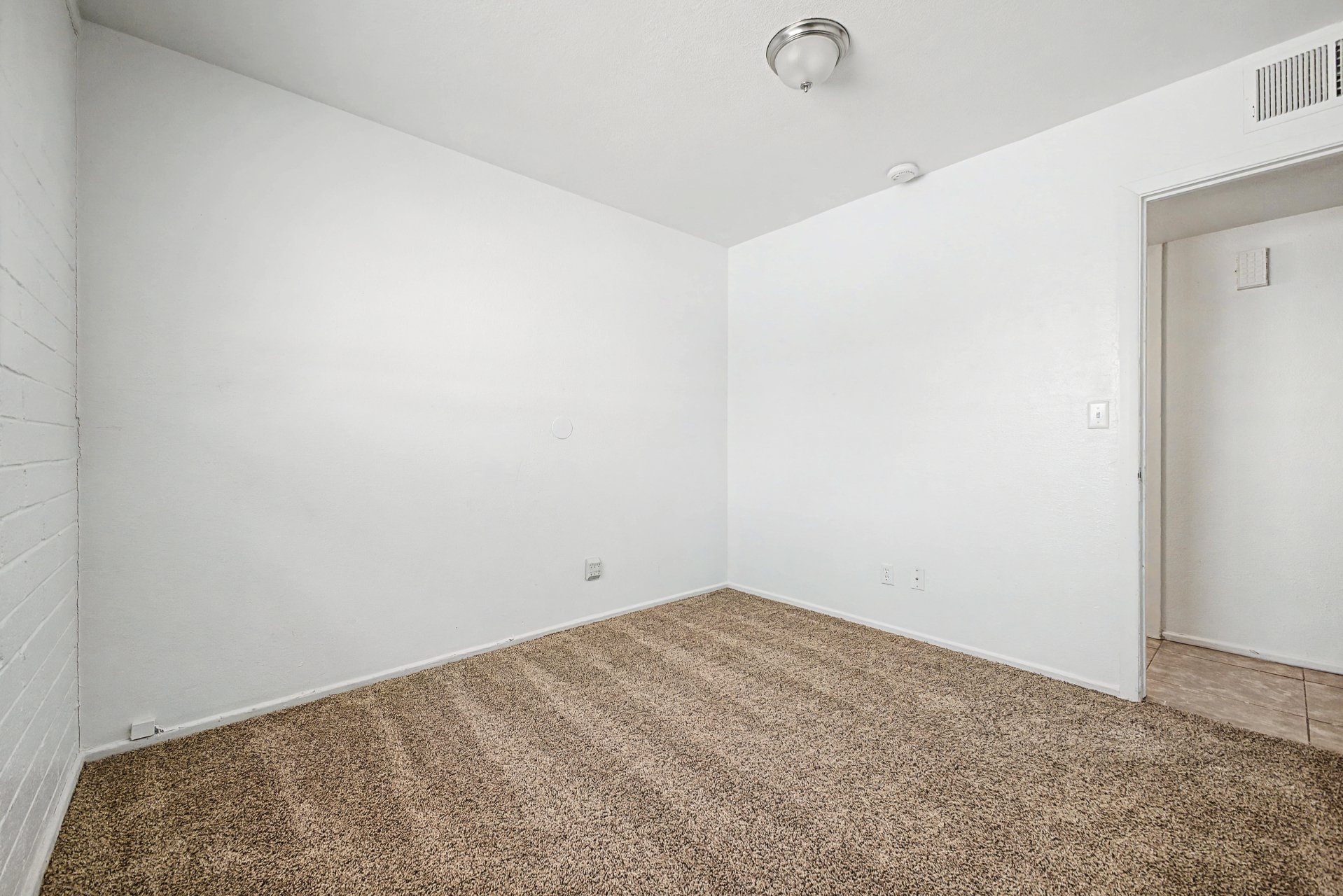 1319 Tulip Place