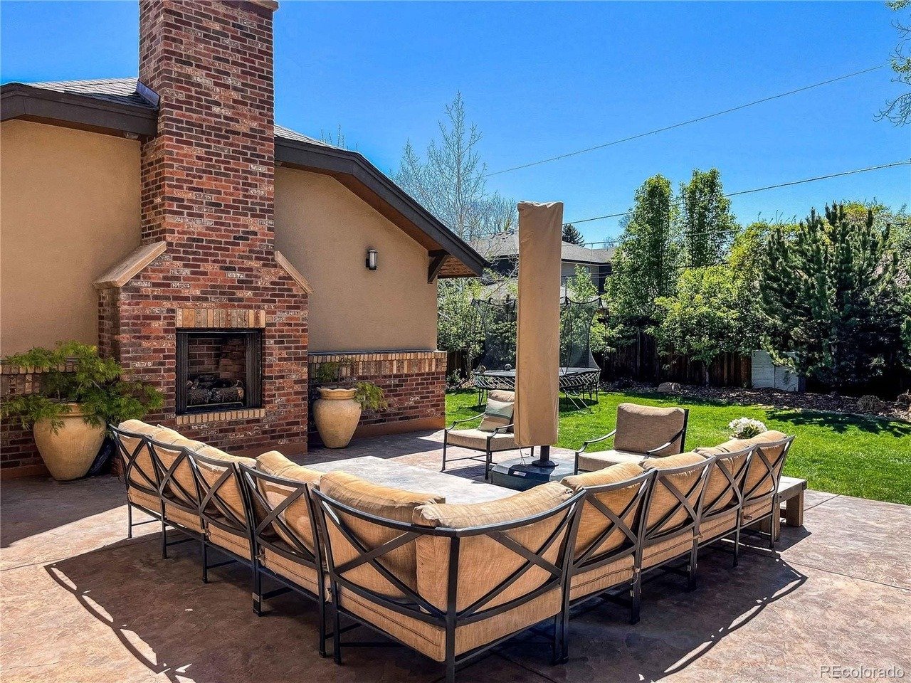 835 Krameria St