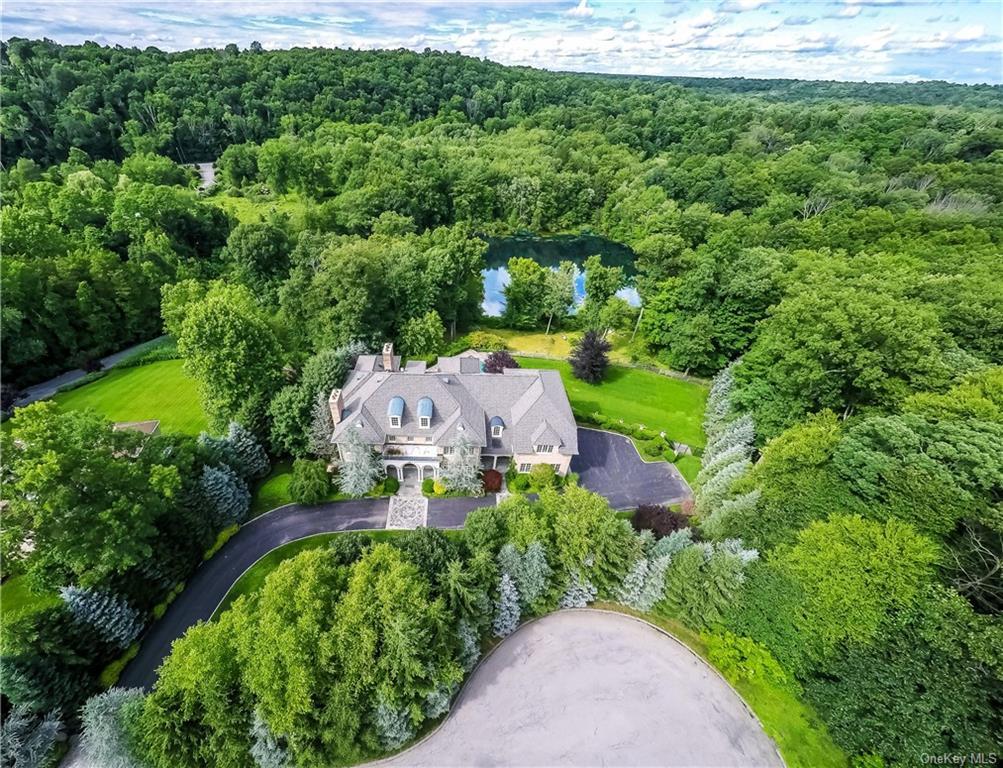 16 Patriots Farm Pl