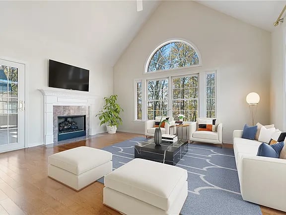 804 Appleridge Ct