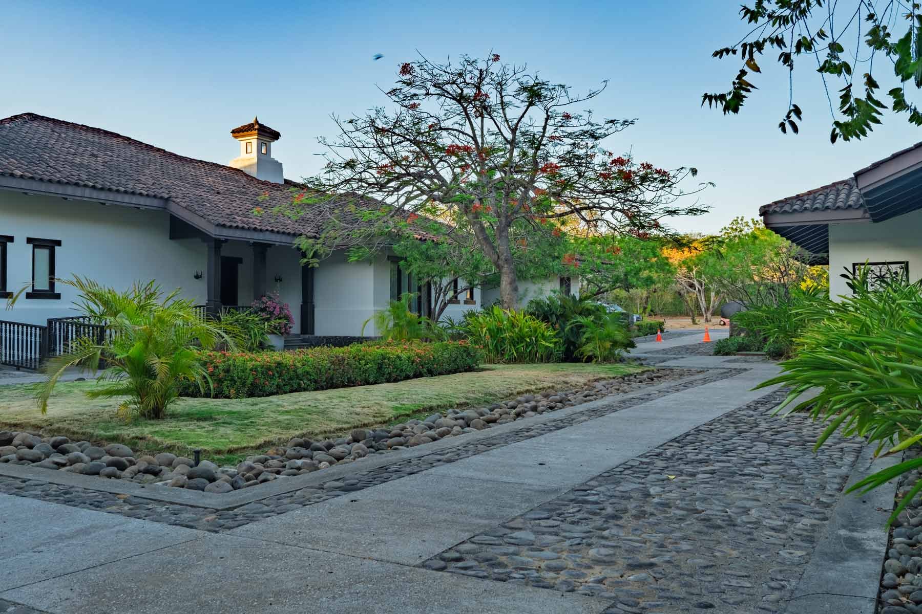 Los Malinches 22 | Timeless Spanish Colonial Home in Hacienda Pinilla