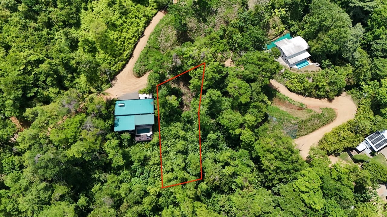 Exclusive and Unique Ocean Views lot in the Hills of Uvita!