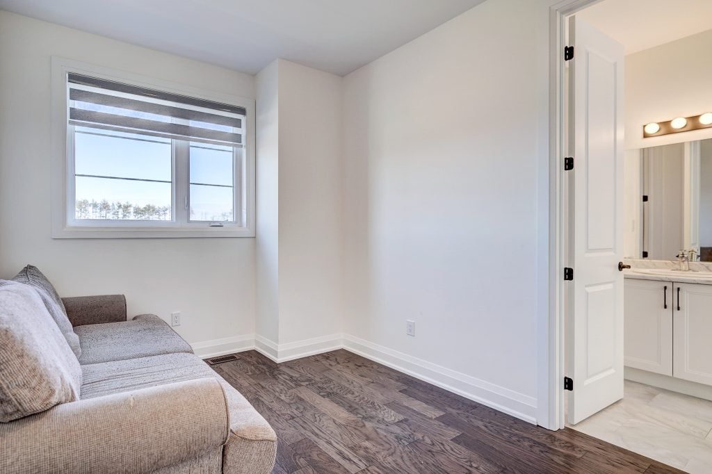 79 Charles Tilley Cres