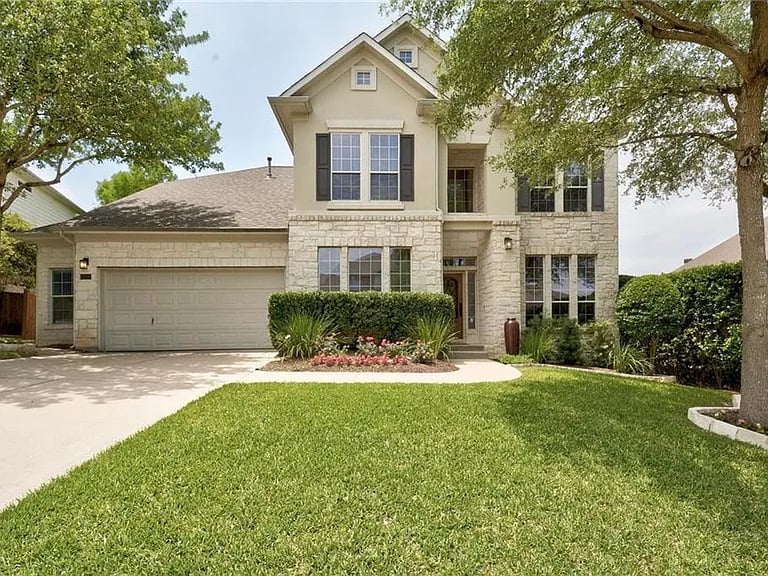 2716 Shire Ridge Dr