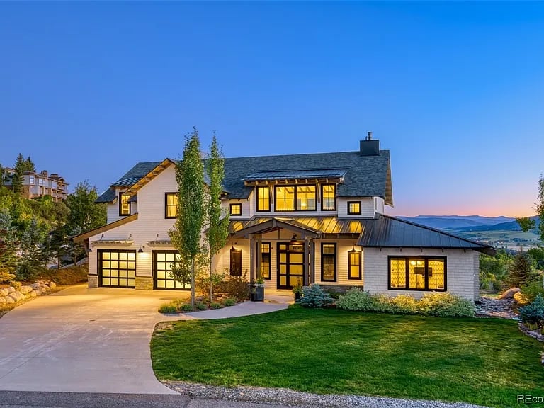 1305 Clubhouse Cir