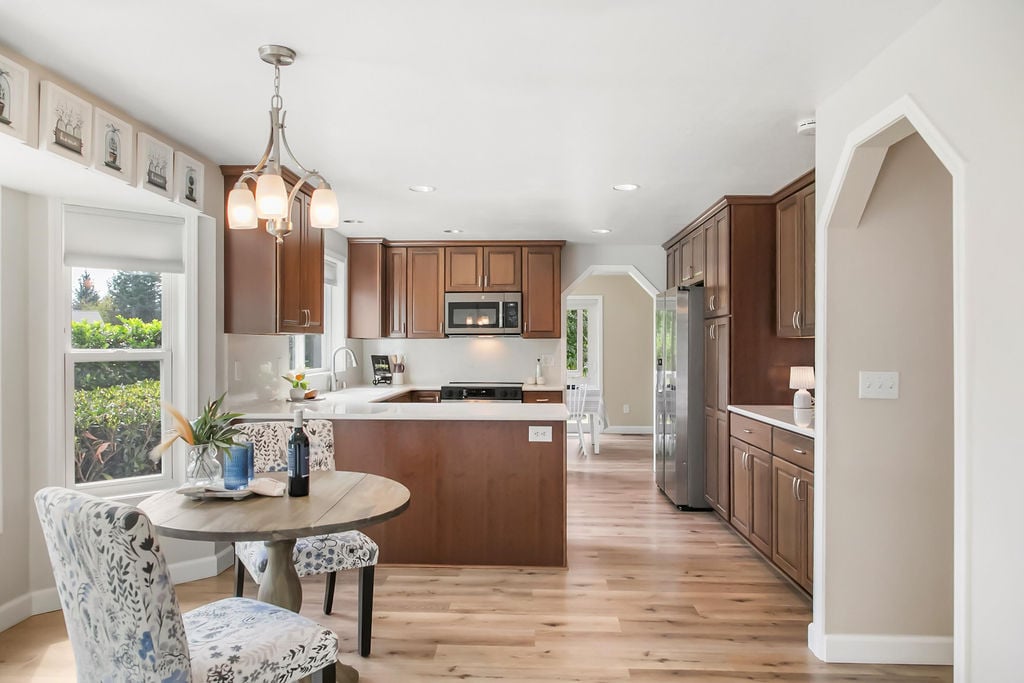 3055 NW Colonial Lane