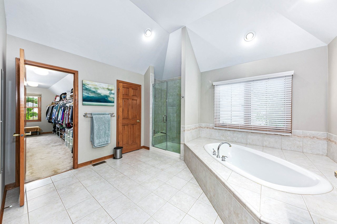 7 Nadelhoffer Ct