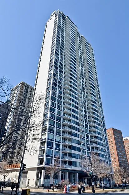 1300 N Lake Shore Dr # 16D