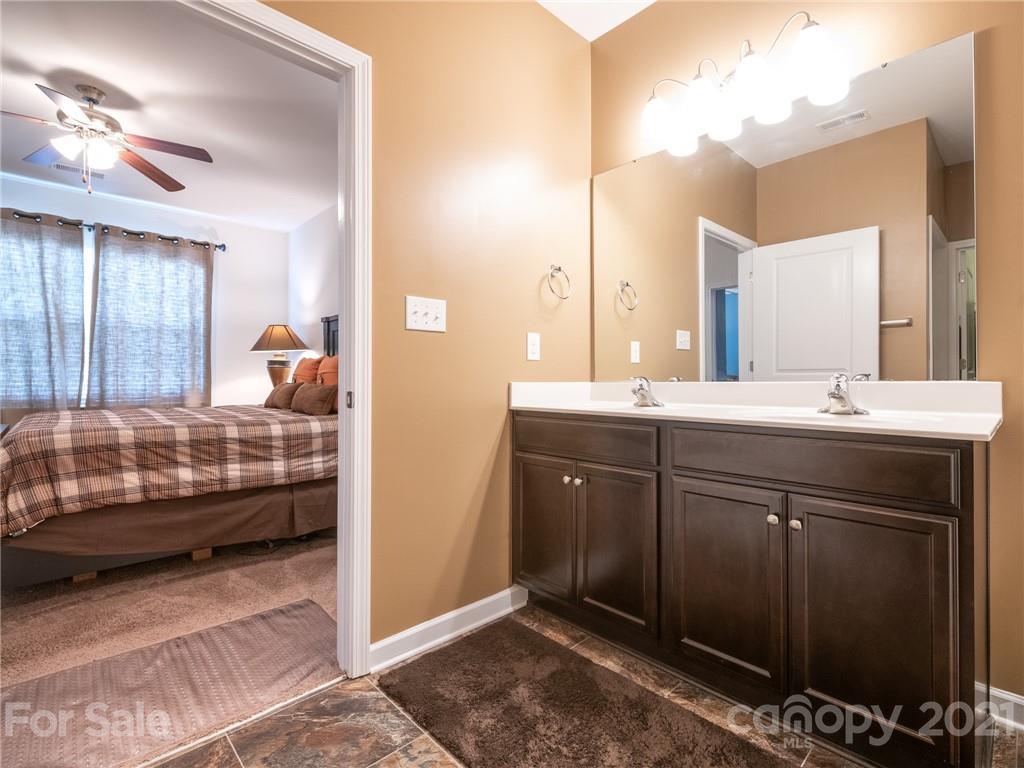1223 Kent Downs Ave #62