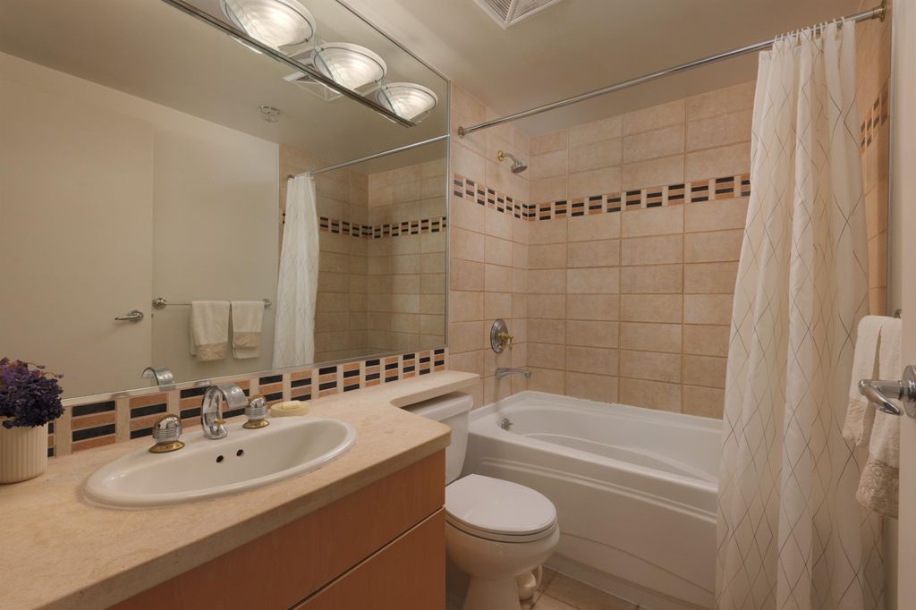 1199 Marinaside Crescent, #2305
