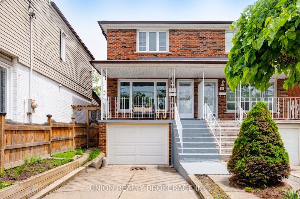 11A Pharmacy Ave