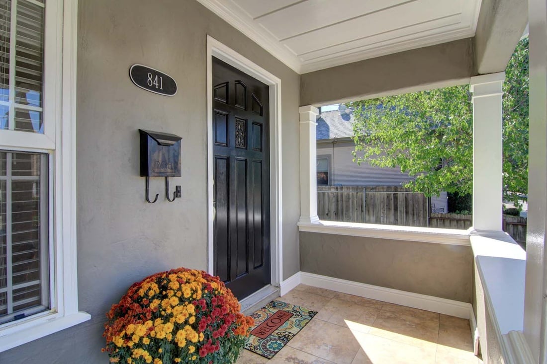 Just Listed! Beautiful Home in The Heart of East Sacramento!