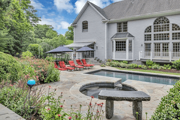 1129 Towlston Rd