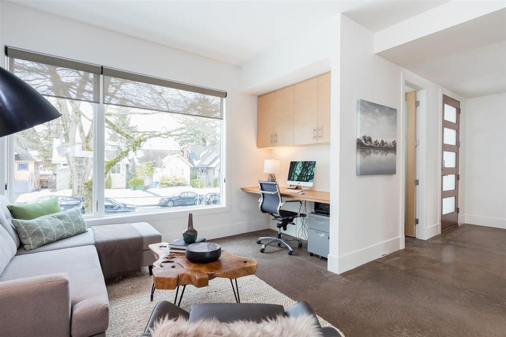 318 W 22nd Ave