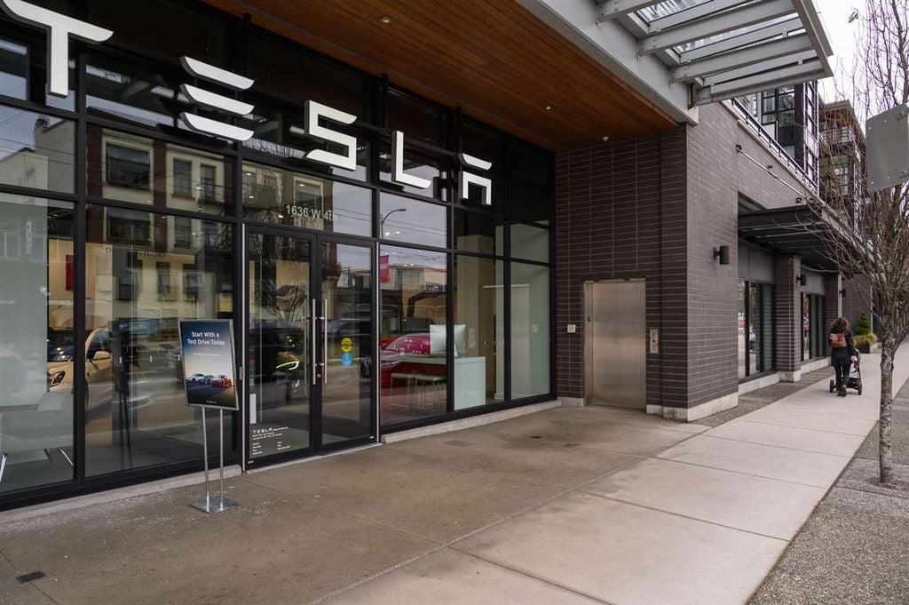 1628 W 4th Ave, #209