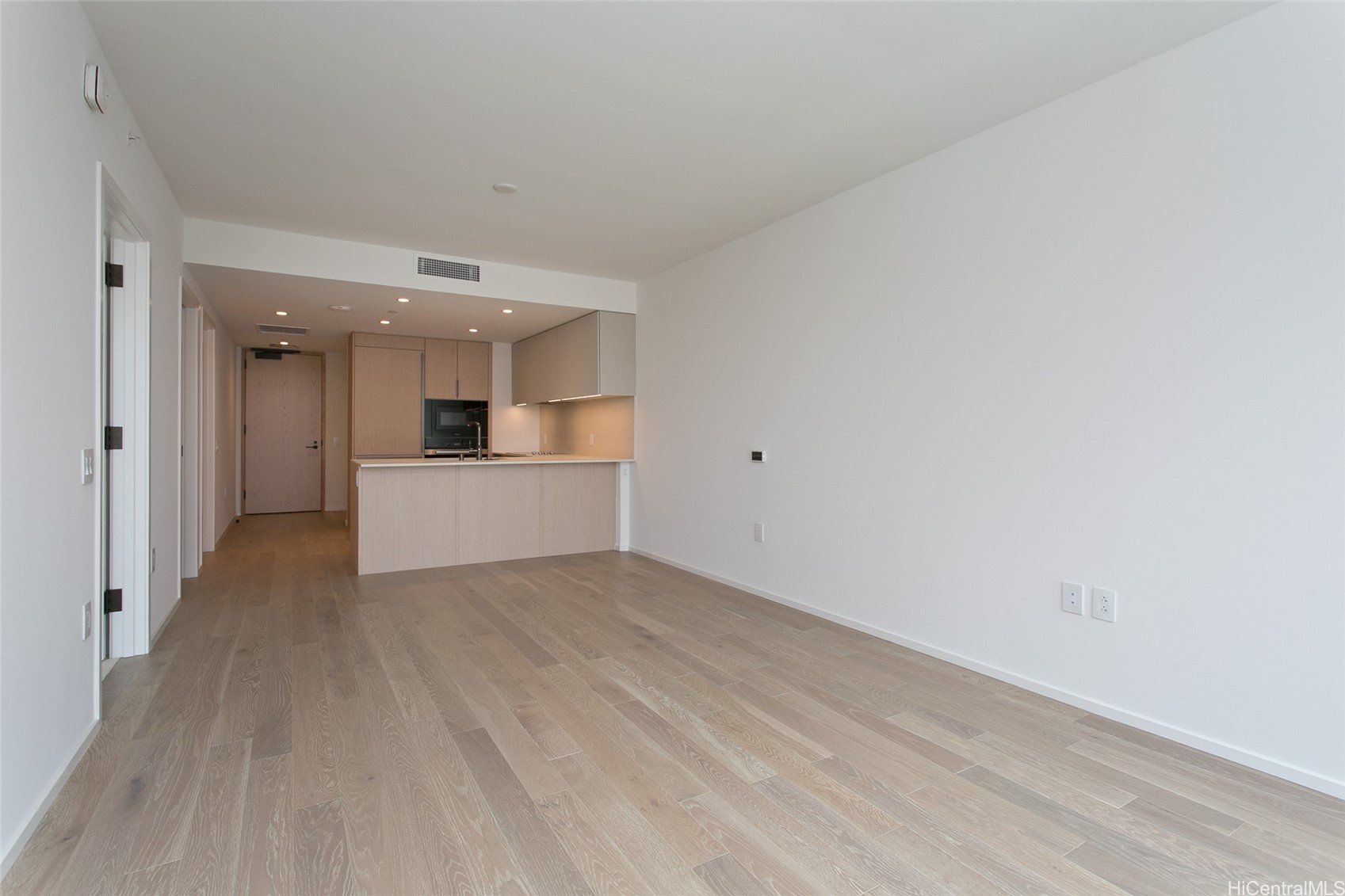 333 Ward Avenue #1607