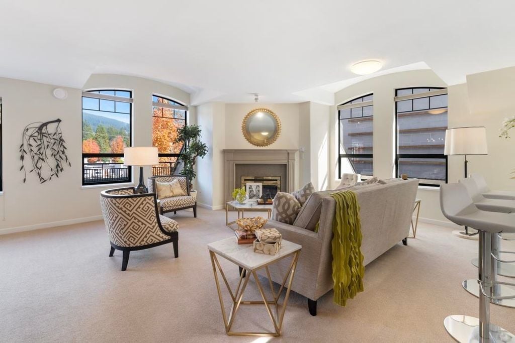 3088 Highland Blvd, #304
