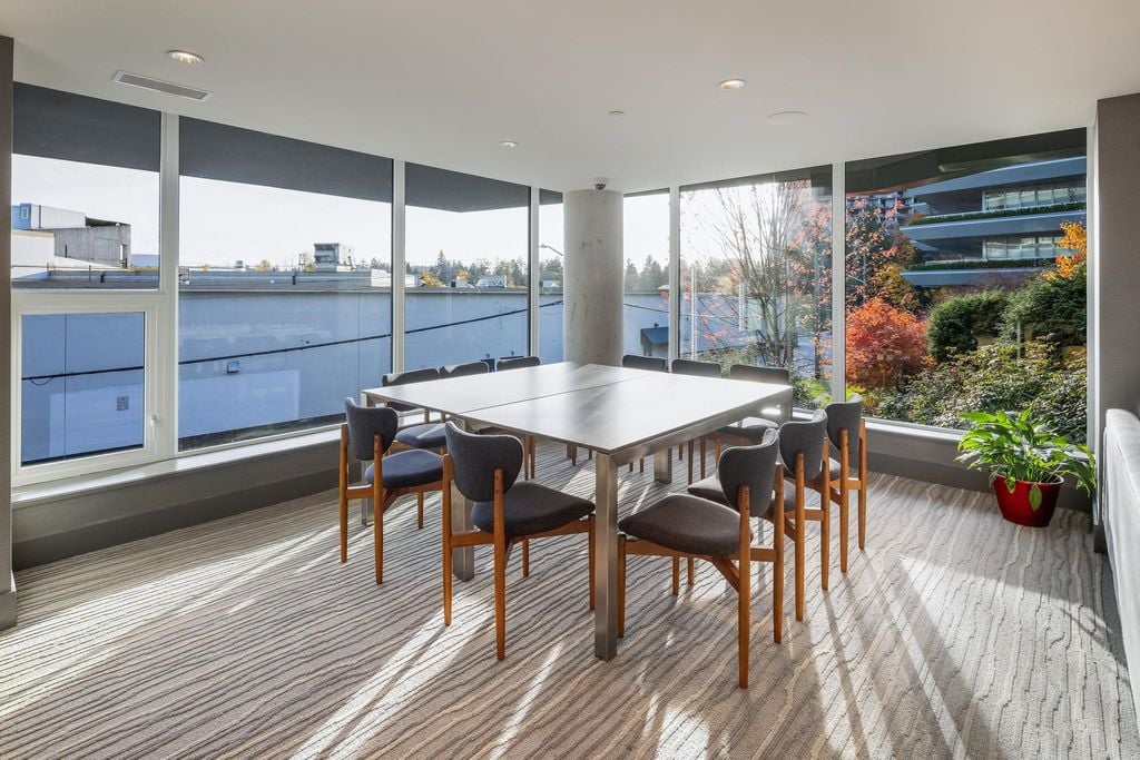 888 Arthur Erickson Pl, #404