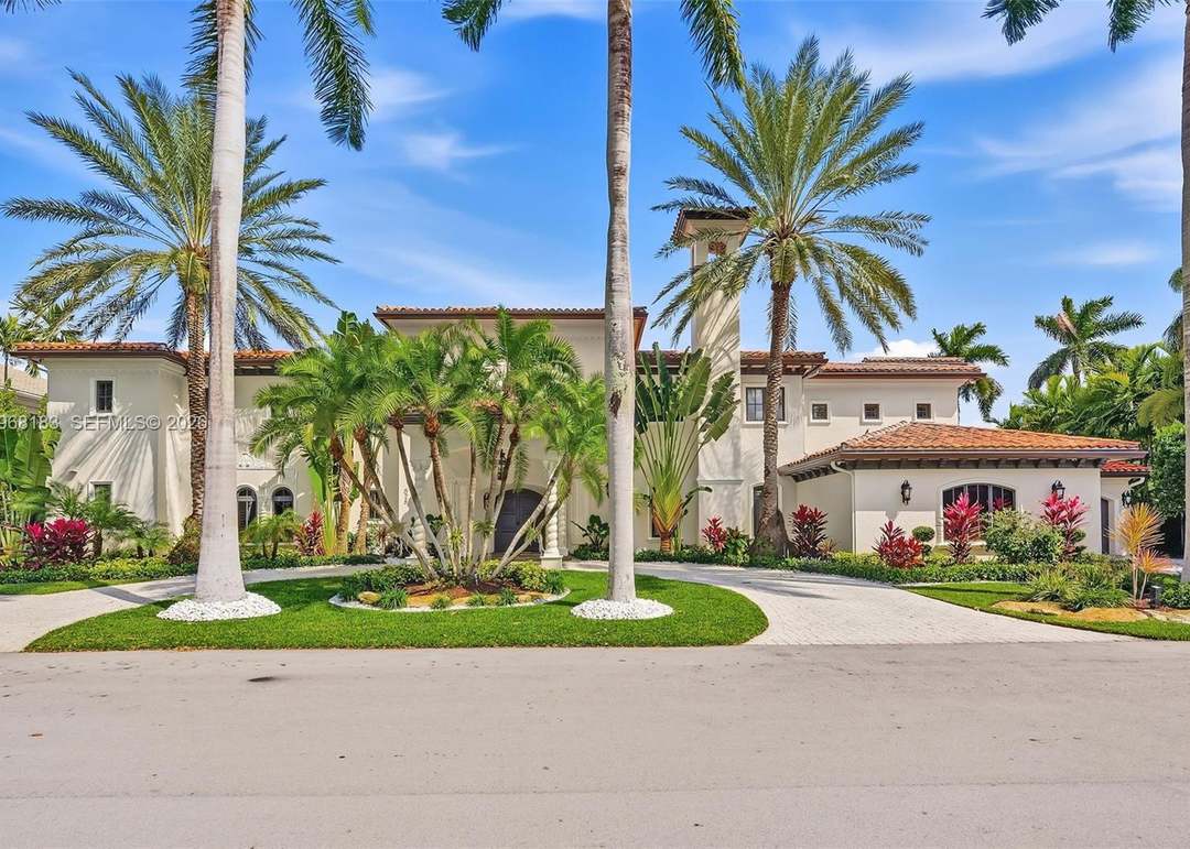 628 Coral Way