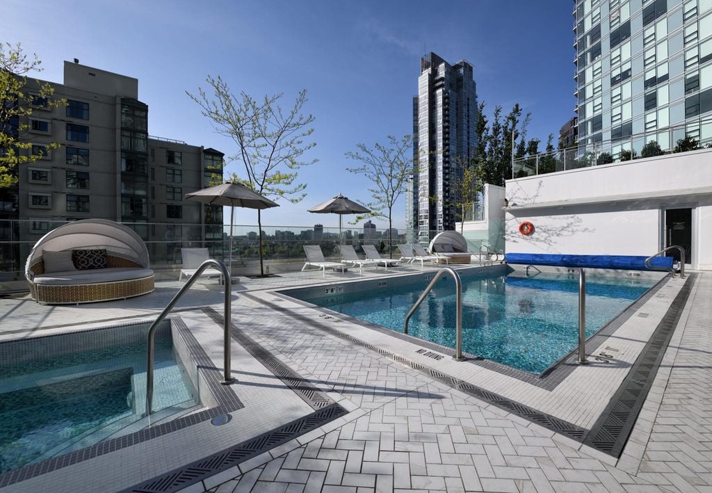 499 Pacific St, #1502