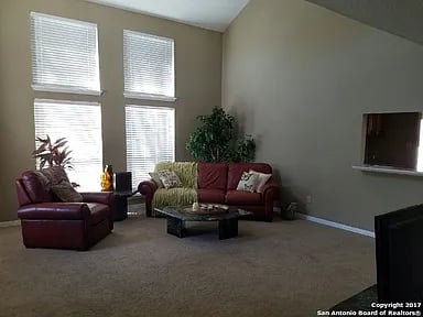 21127 Malibu Col