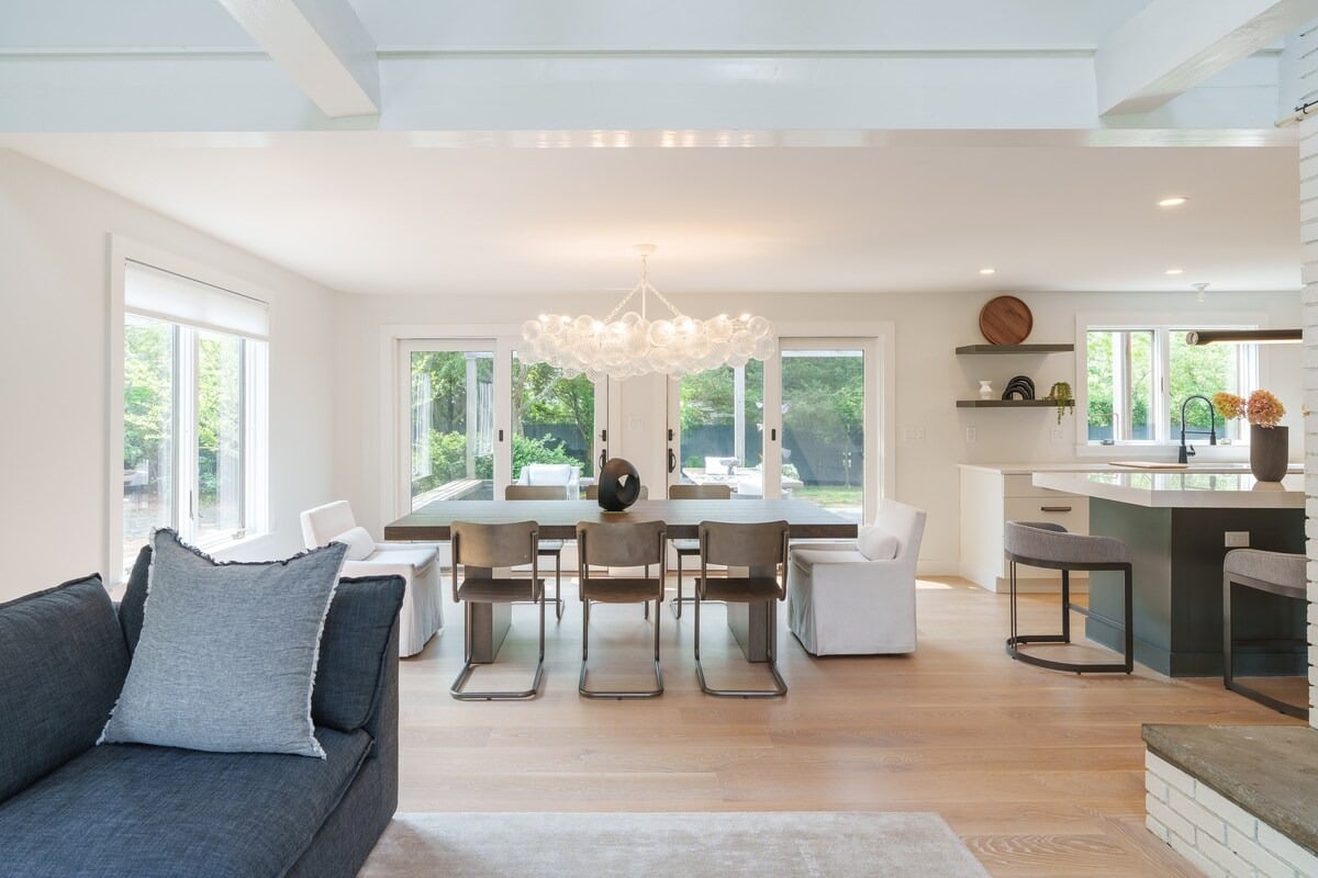 Edgartown Designer Retreat With Pool & Hot Tub