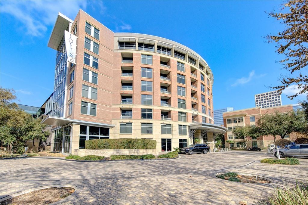 1901 Post Oak Blvd #3105