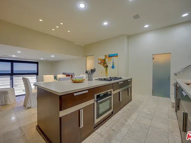 4007 Ocean Front Walk