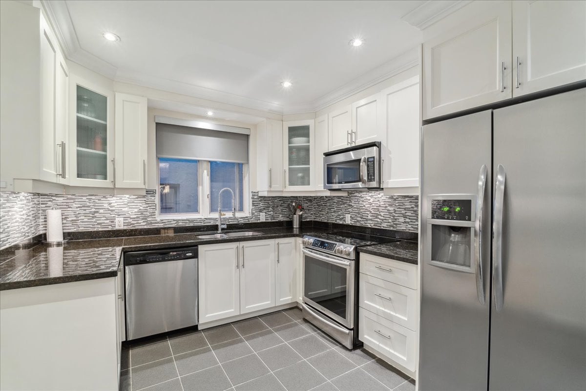 Executive Rental in Forest Hill