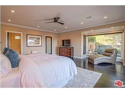 2007 Linda Flora Dr