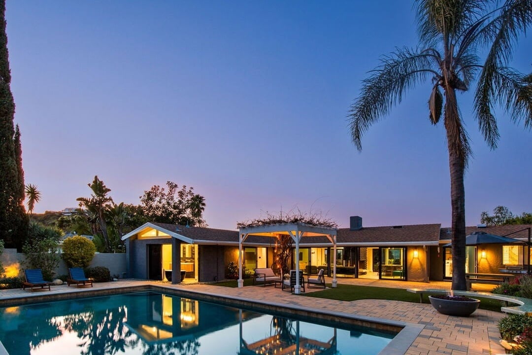 Crystal Manor