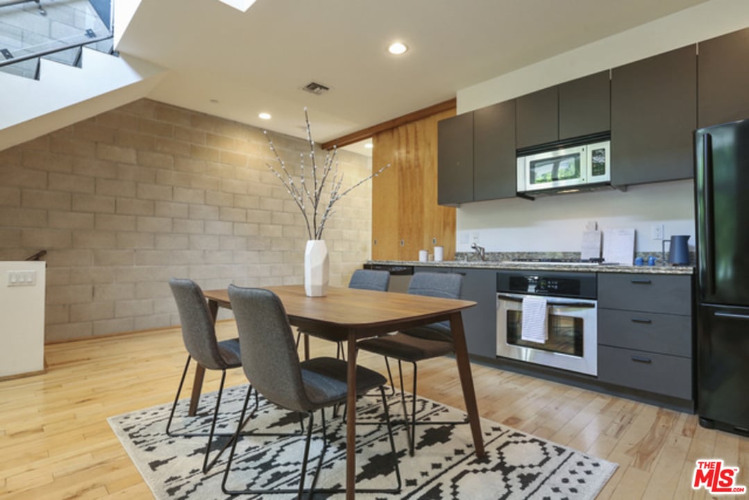 717 N Highland Ave, Unit 23